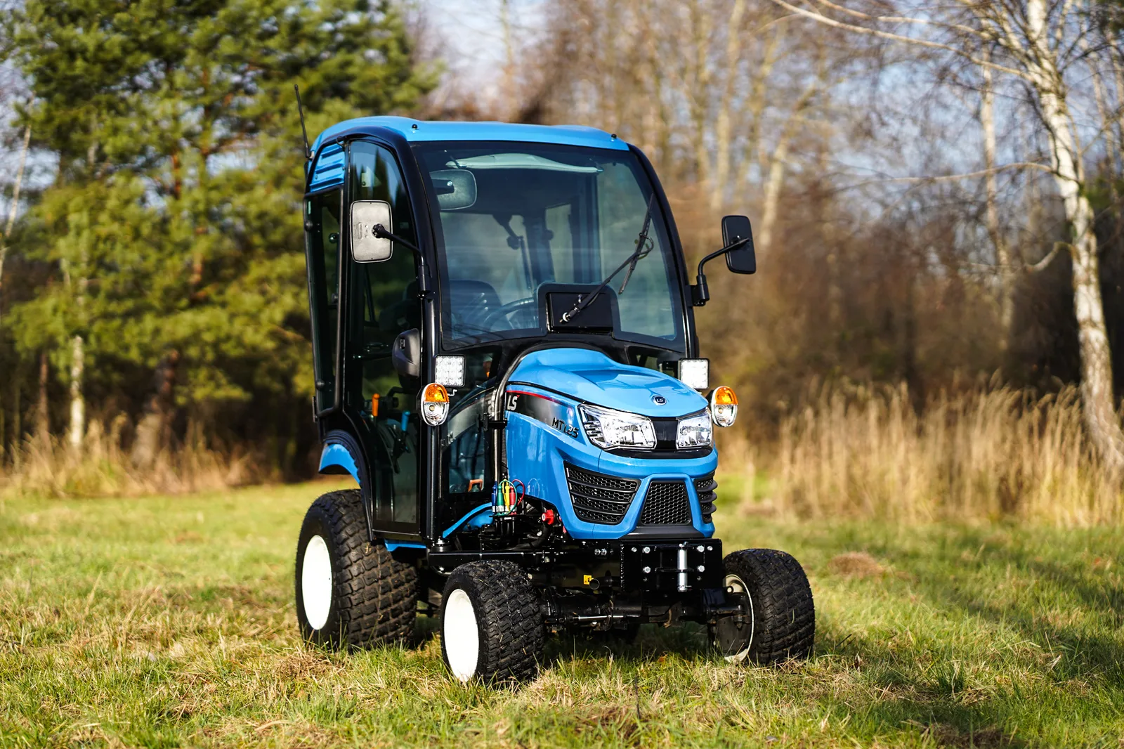LS Tractor MT1.25 z kabiną